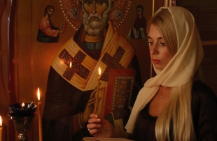 Ночная молитва возле икон Киев